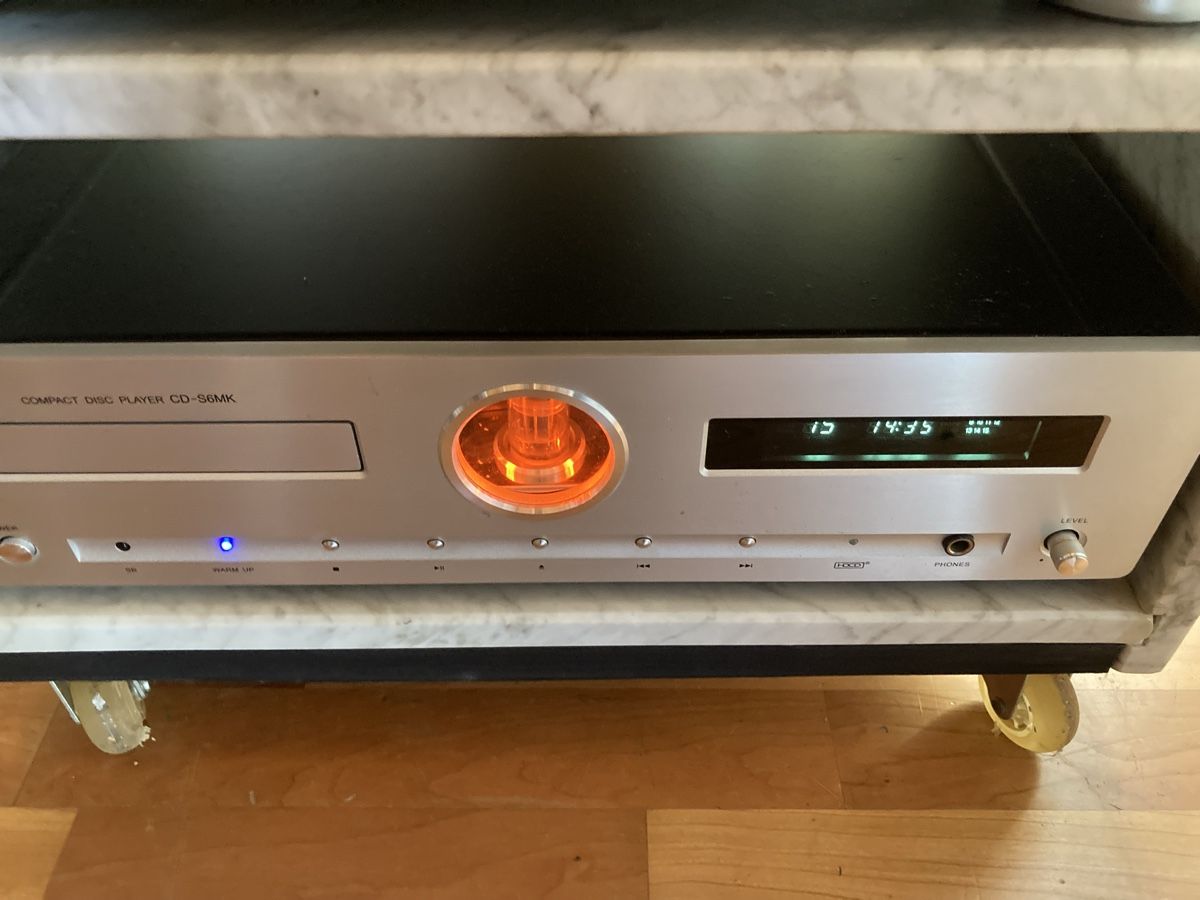 CD: Vincent Cd Player S6 MK mit röhren – Usato da Glattbrugg venduto da vintagemania
