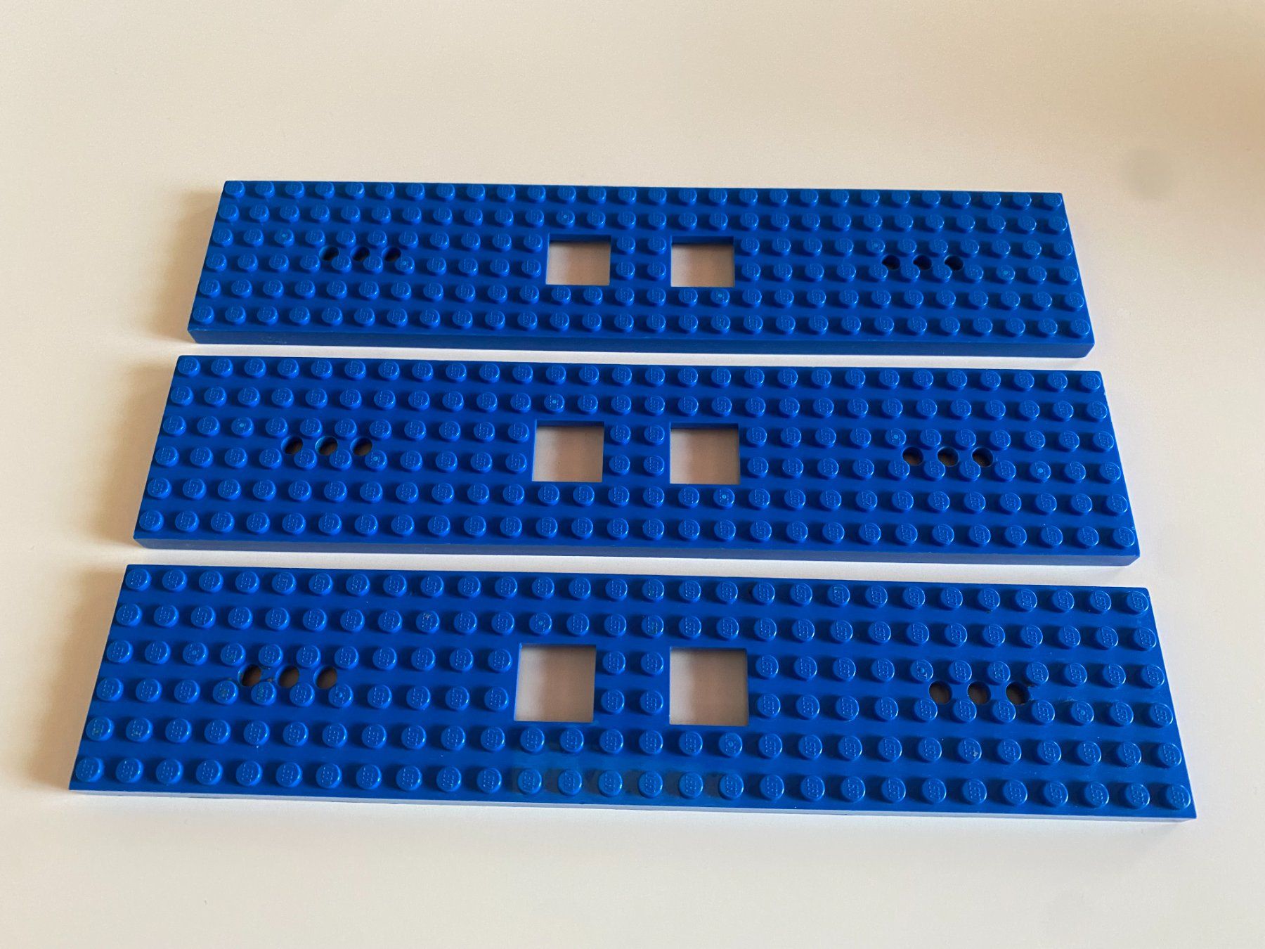 Lego Giocattoli: LEGO - 3 - BLAUE - EISENBAHN - PLATTEN – Usato da Gelterkinden venduto da ajdt4