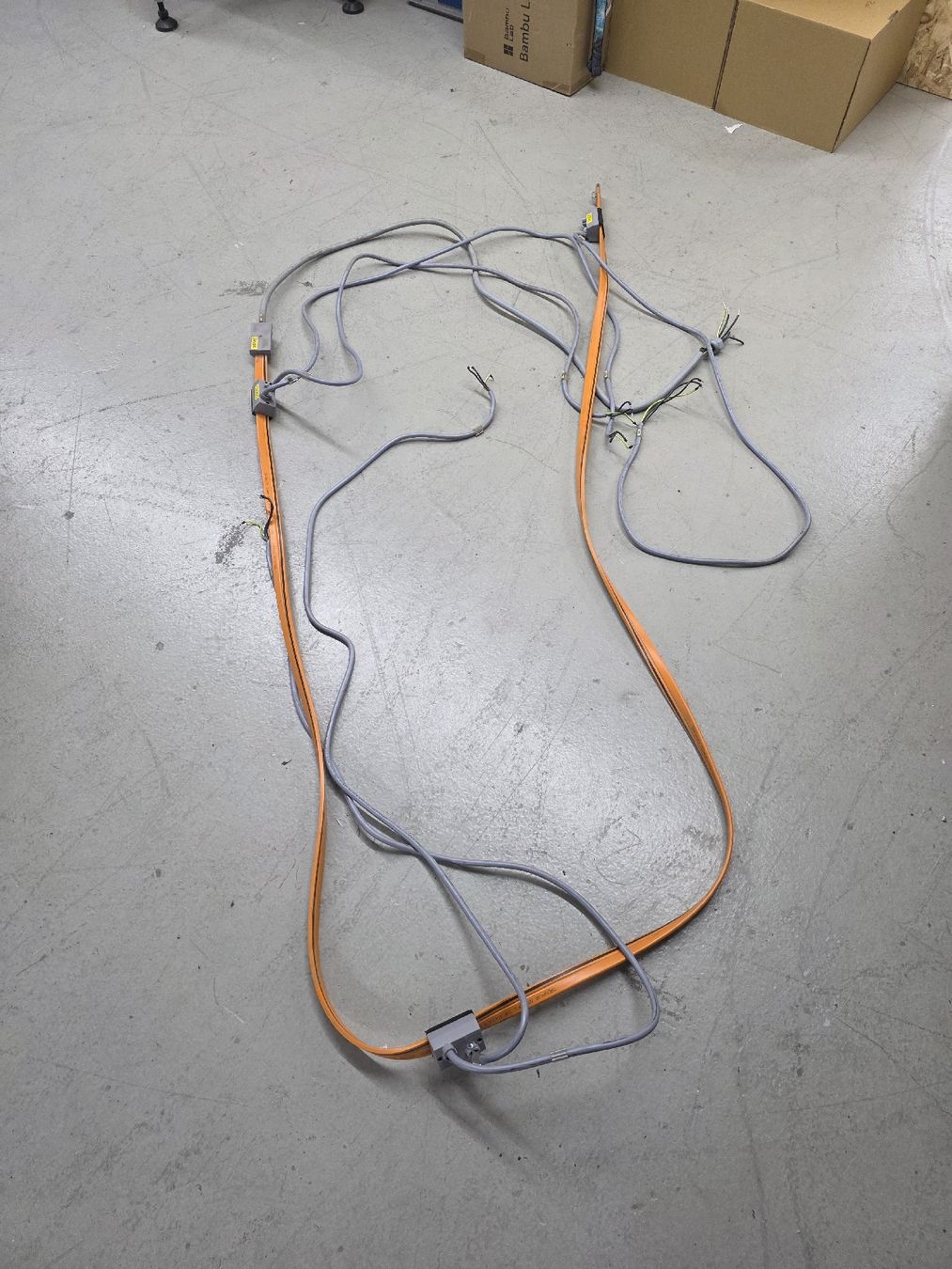 Cavi: 3m Flachbandkabel  – Usato da Rüti ZH venduto da Madeira14