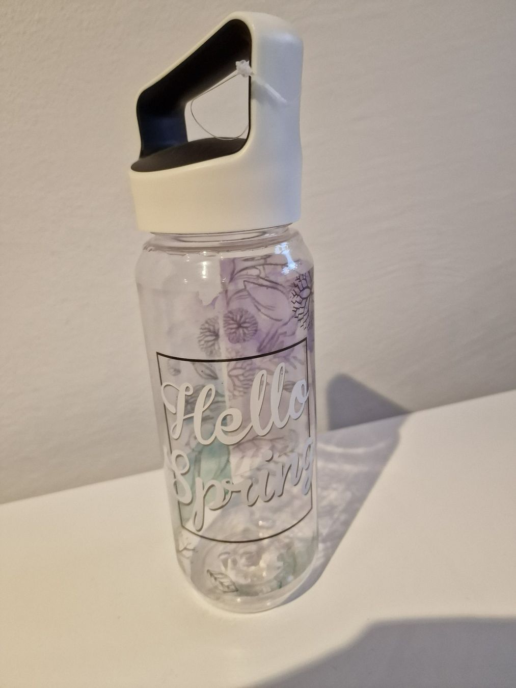 Trinkflaschen & Thermosflaschen: Trinkflasche "Hello Spring", 0.7L – Gebraucht aus Pfäffikon SZ von Maijecka 1