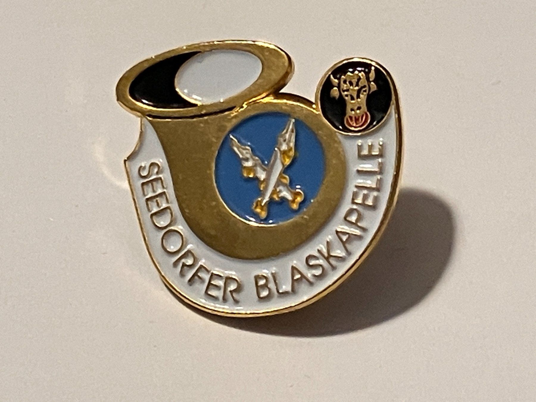 Placchette & Badge: 1 Pin Seedorfer Blaskapelle – Usato da Basel venduto da djwwpp