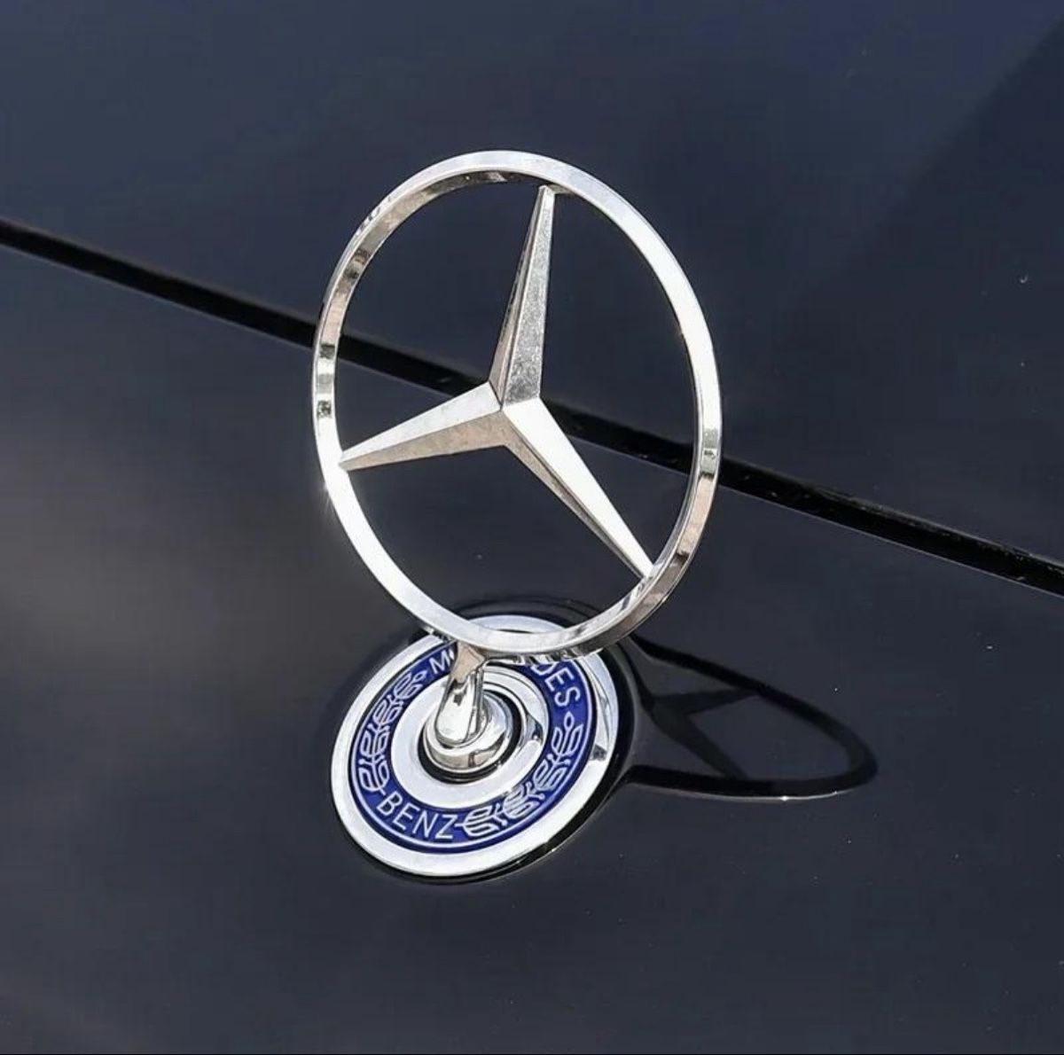 Tutti pezzi di ricambio auto: Mercedes Oldtimer Ersatzteile  – Usato da Schaffhausen venduto da mic_2kx6