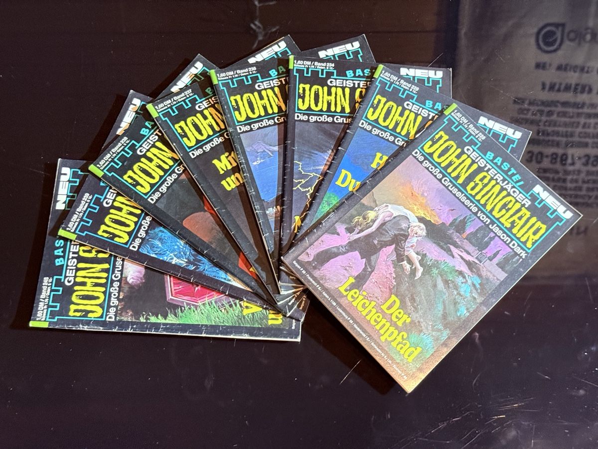 Libri: 8 John Sinclair Taschenbücher, TOP Zustand – Usato da Zuerich venduto da SonderArt-Wertgut