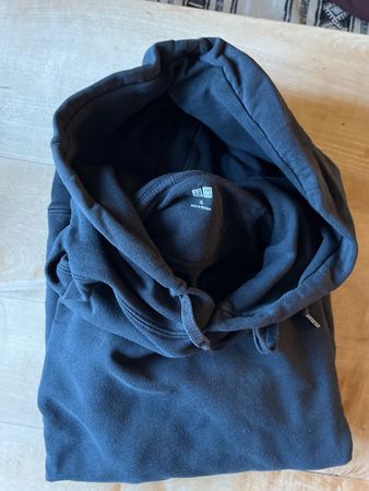 Uniqlo Kapuzenpullover schwarz Grösse XL guter Zustand