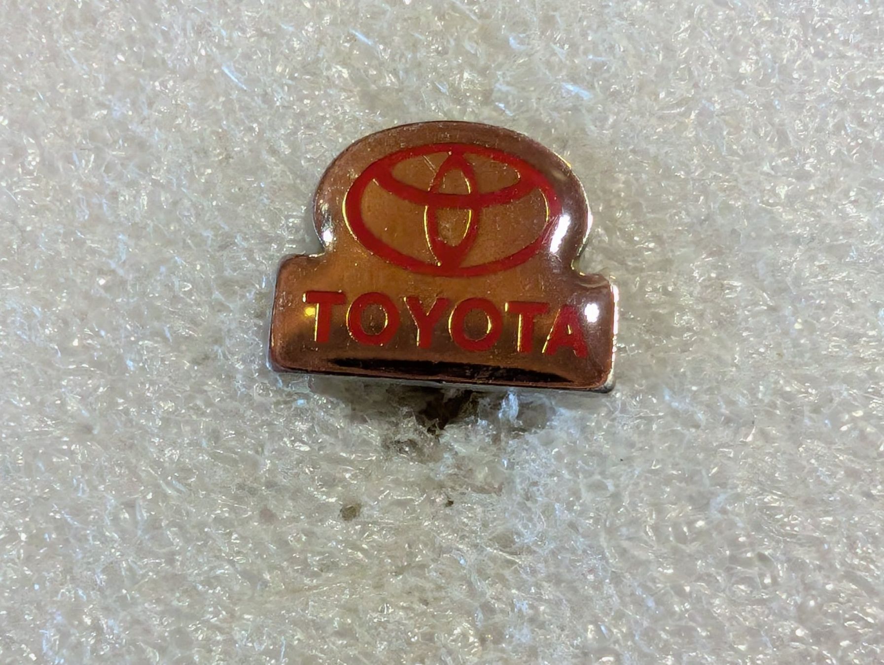 Placchette & Badge: Ansteckpin 113: Toyota – Usato da Oppligen venduto da Pin-Fall-Shop