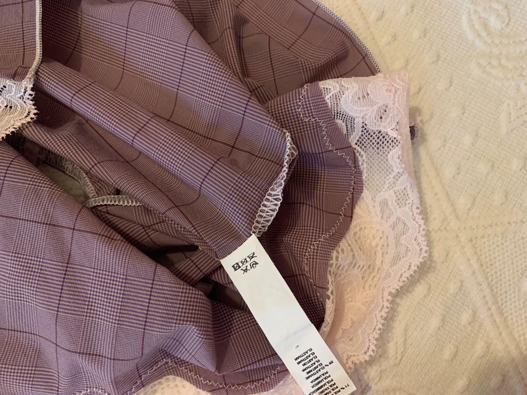 Top: Herziges Top mit Spitze, Lingerie – Usato da Zürich venduto da p_q7q_nichtraucher 4