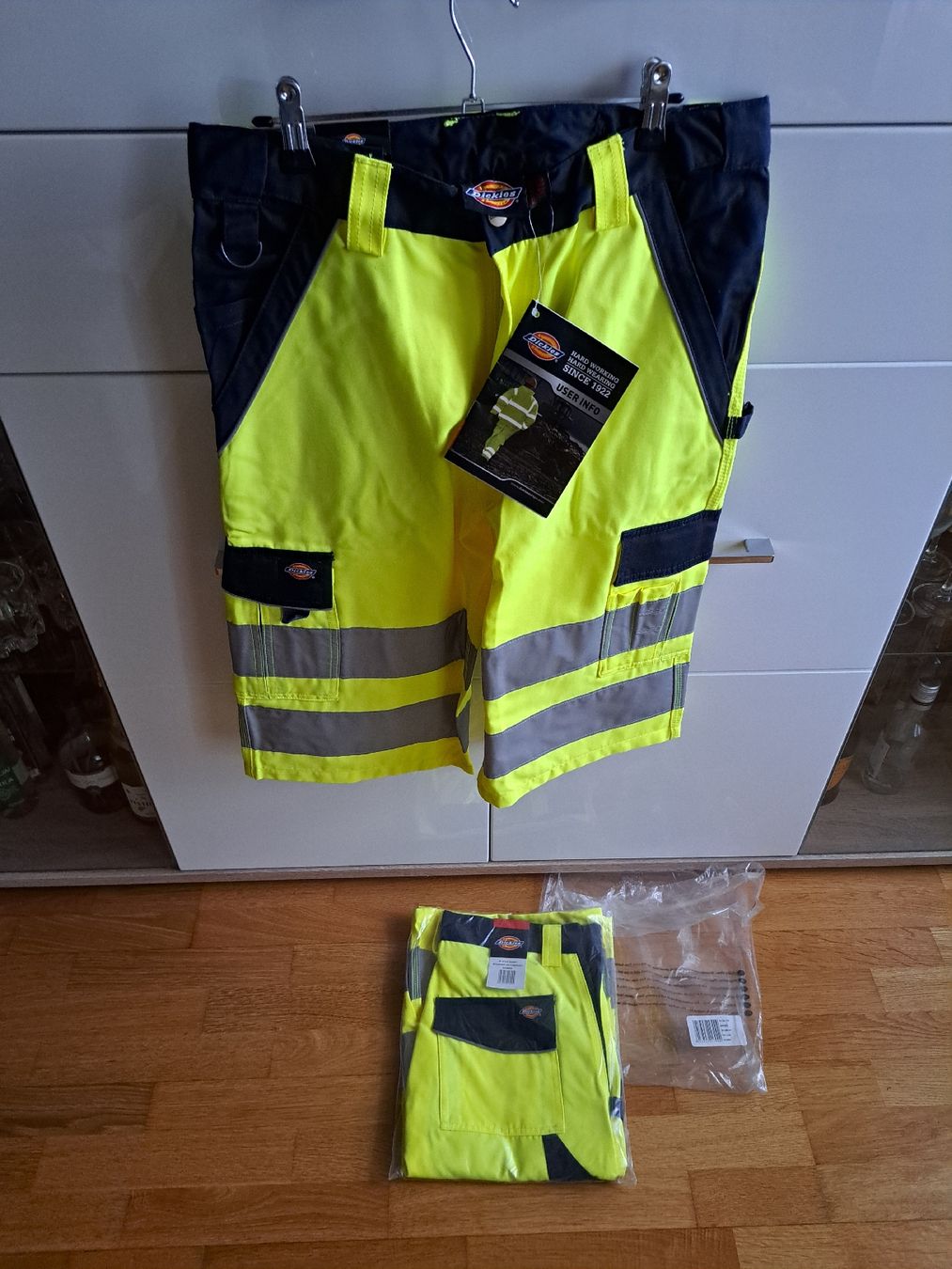 Dickies Pantaloni: Neu, 2 Stück Dickies Shorts, Größe 50 – Nuovo e nell'imballaggio originale da Morens FR venduto da Kiscica 5