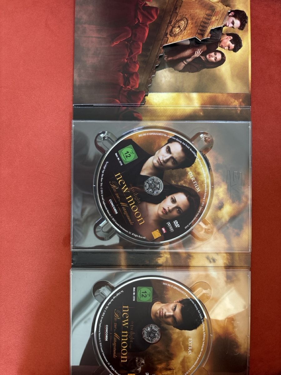Alle DVDs: Twilight New Moon -  DVD 2 Disc Fan Edition – Gebraucht aus Zürich von kat_k9ry 2