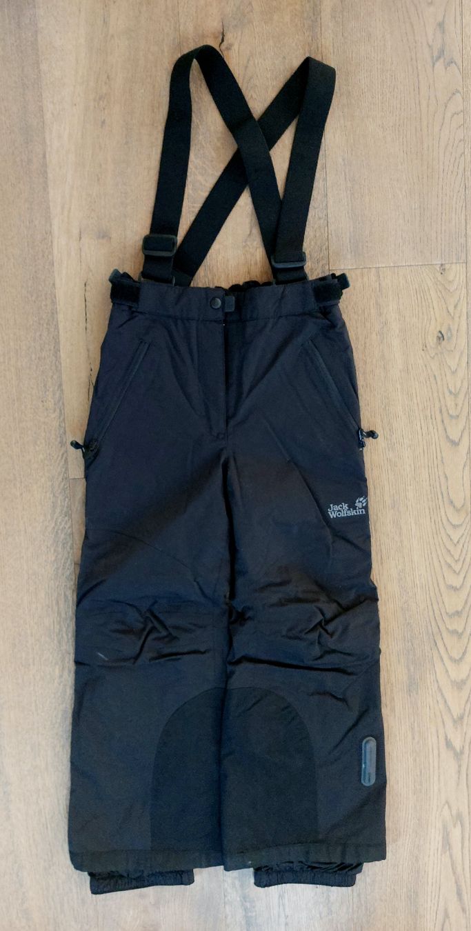 Jack Wolfskin Pantalons: Jack wolfskin Skihose Gr. 140 – D'occasion à Schlierbach par FeelHappy