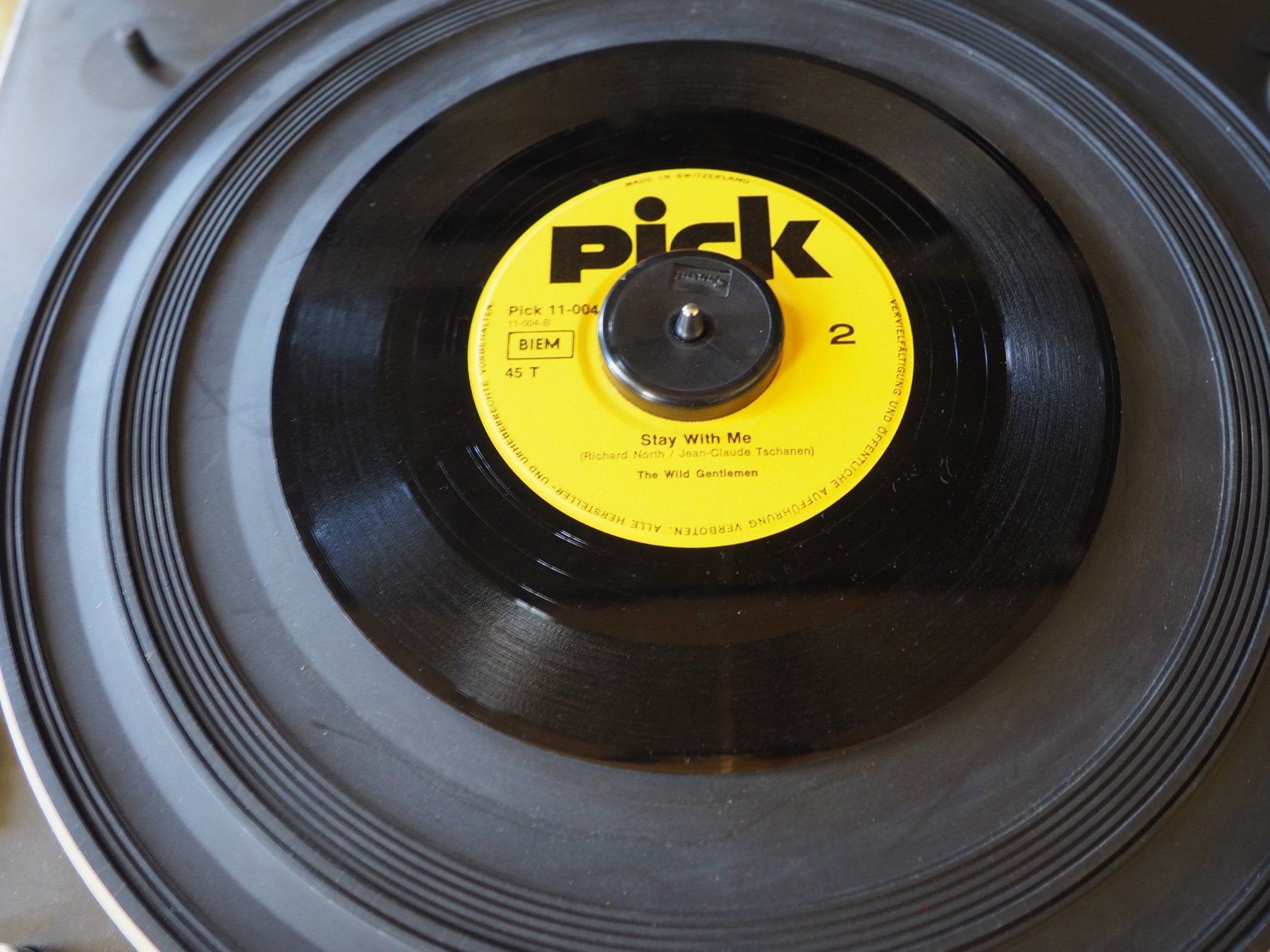 Vinyles: Single von: The Wild Gentlemen, mit Gilly Gilly – D'occasion à Schänis par Wewu 2