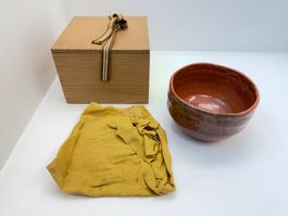 Teeschale Japan Chawan Keramik-  20. Jh. „Raku"
