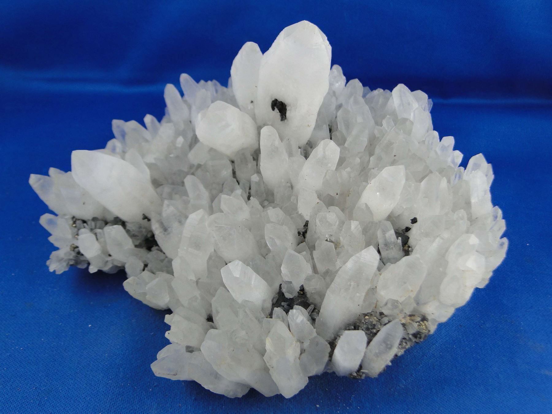Mineralien & Heilsteine: Bergkristall mit Tetrahedrit – Gebraucht aus Schinznach Bad von Demerald 4