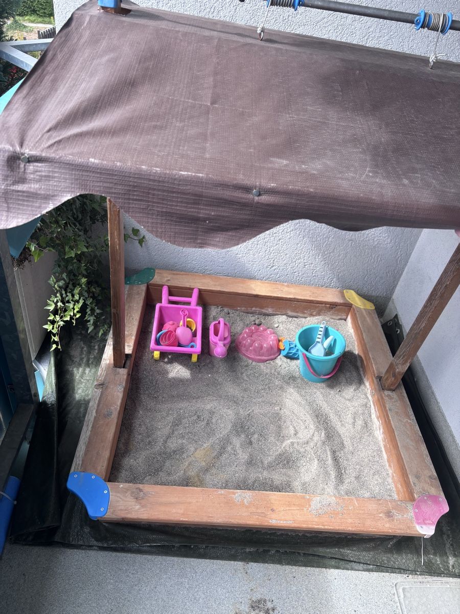 Sabbiera per bambini: Sandkasten mit Dach – Usato da Jona venduto da SaF0da