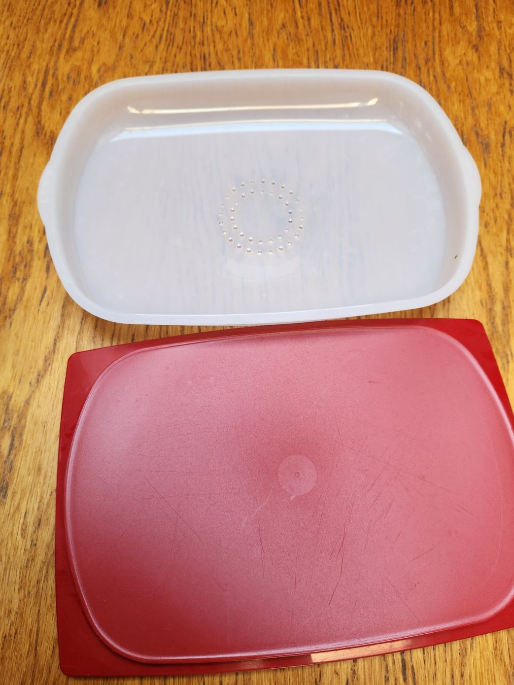Tupperware Contenitori & Simili: Tupperware Aufschnitt u,v,m Aufbewahrungsbox – Usato da Gstaad venduto da Meiel2020 1