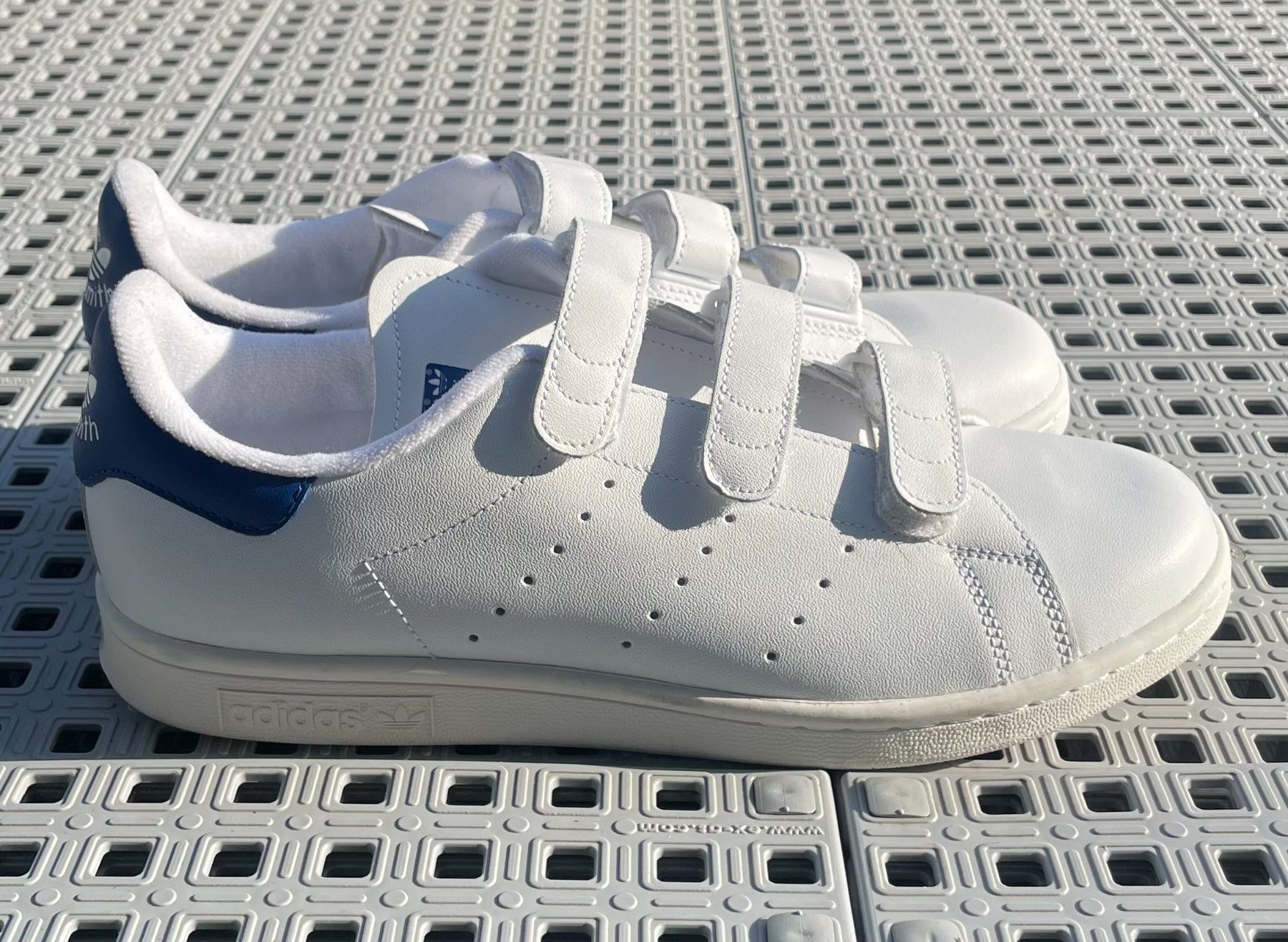 Adidas Scarpe da uomo: Adidas Stan Smith - Scratch / Velcro - Taille 43 1/3 - Blanc – Nuovo (secondo la descrizione) da Chavannes-Renens venduto da Julian271052 2