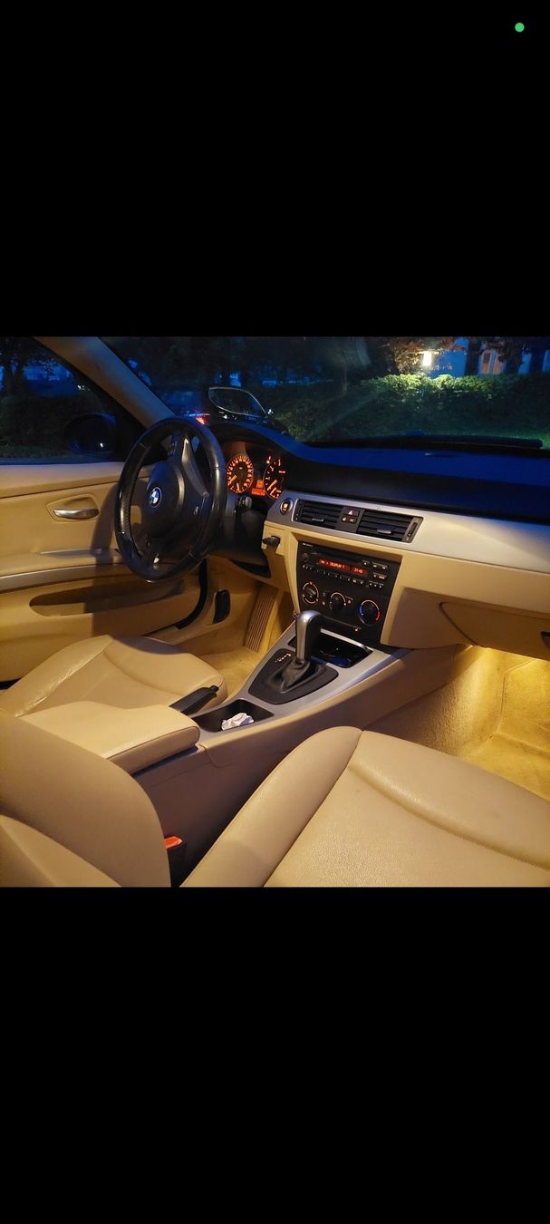 BMW Autos: BMW 320i Touring – Gebraucht aus Tagelswangen von gue_g98q 3