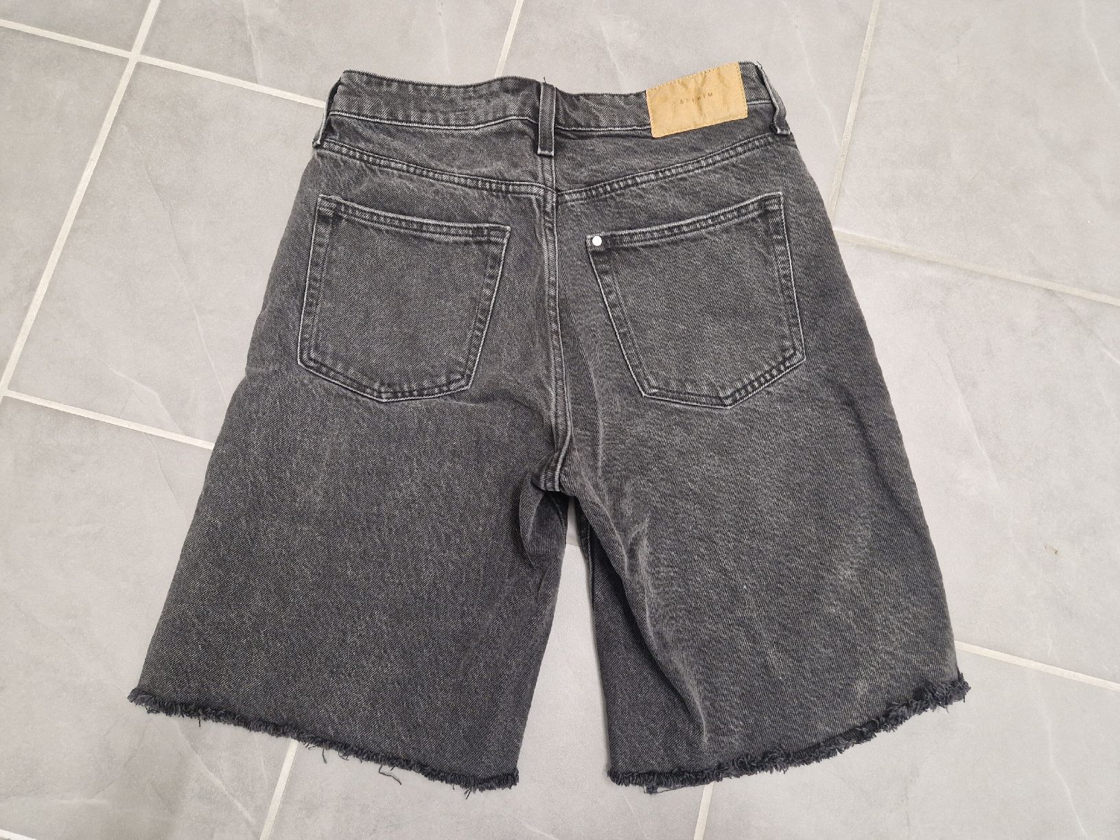 Jeans: Jeans-Shorts &DENIM, 36 – Gebraucht aus Frasnacht von MiraBelle79 1