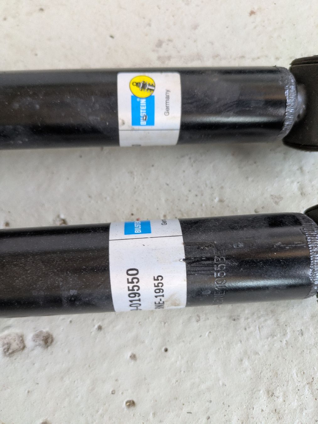 Tutti pezzi di ricambio auto: Stossdämpfer  – Usato da Auw venduto da mei_nc65 4