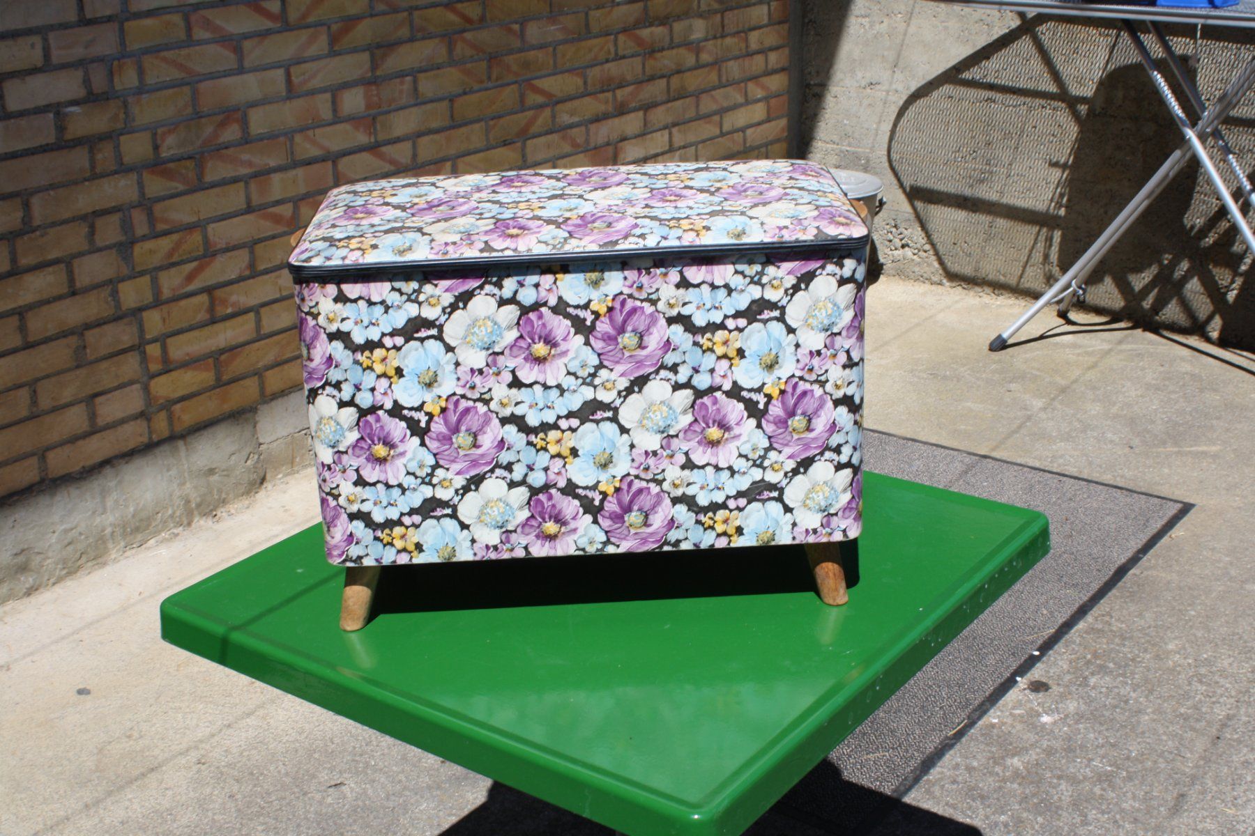 Truhen: VINTAGE TRUHE BOX DESIGNKLASSIKER – Gebraucht aus Wauwil von Pneuedy 8