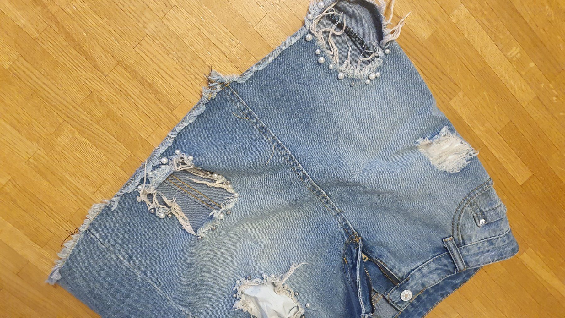 Jupes: Jupe en jeans taille M – Neuf (Voir description) à Versoix par aline_b 3