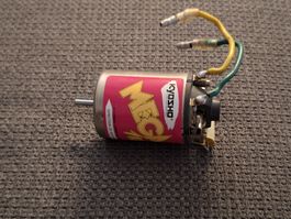 Kyosho Mega Motor ( Monster Truck )