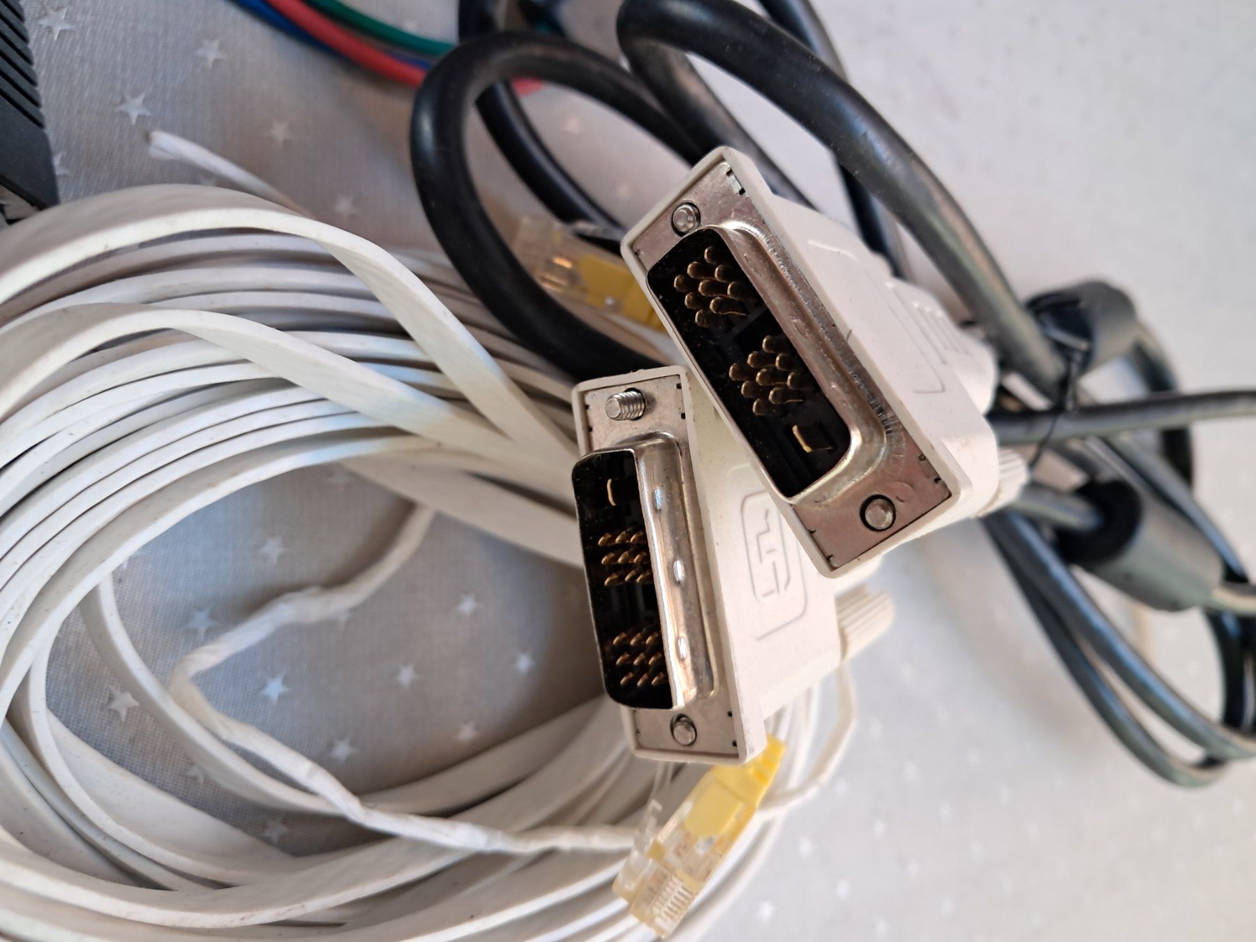 Cavi: Câble pour ordinateur – Usato da moutier venduto da Dupont50 1