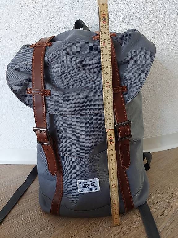Zaini: Rucksack im Herschel-Stil – Usato da Zürich venduto da Julia0123 4