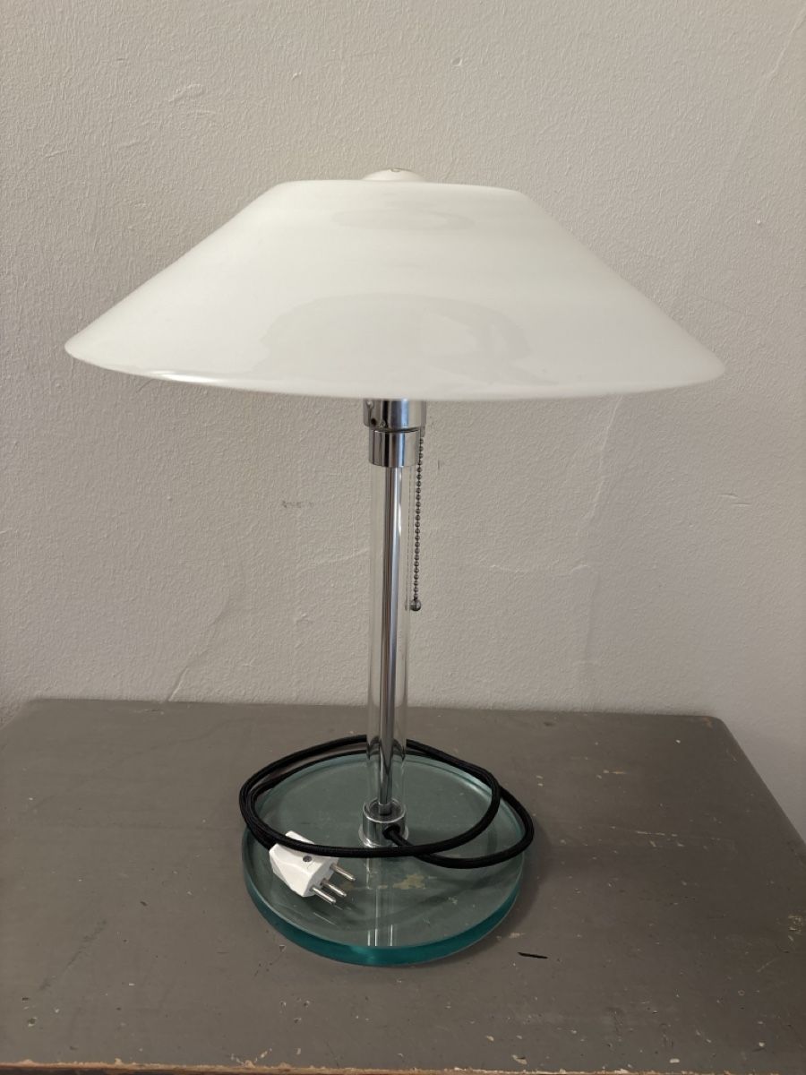 Lampade: Wilhelm Wagenfeld Bauhaus Tischleuchte – Usato da Basel venduto da magnummarine