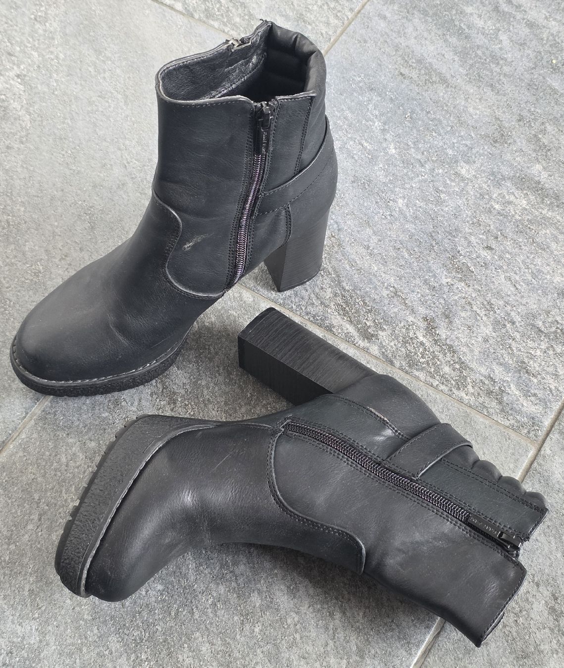 Scarpe da donna: Stiefeletten Damen schwarz Grösse 39  – Usato da Rheinsulz venduto da Gilea 1