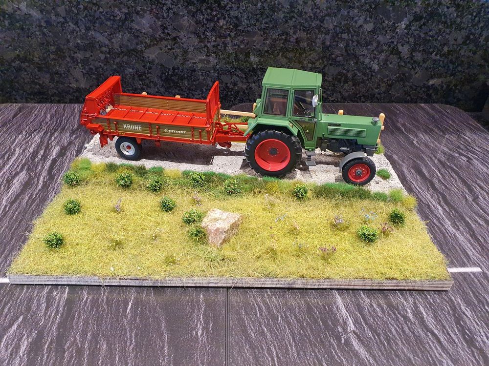 Diorama 1:32 Landwirtschaft Feldweg mit Zaun passt zu Fendt | Acheter
