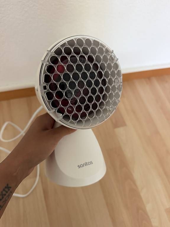 Lampen: Infrarotlampe  – Gebraucht aus Wilen b. Wil von Valerx 1