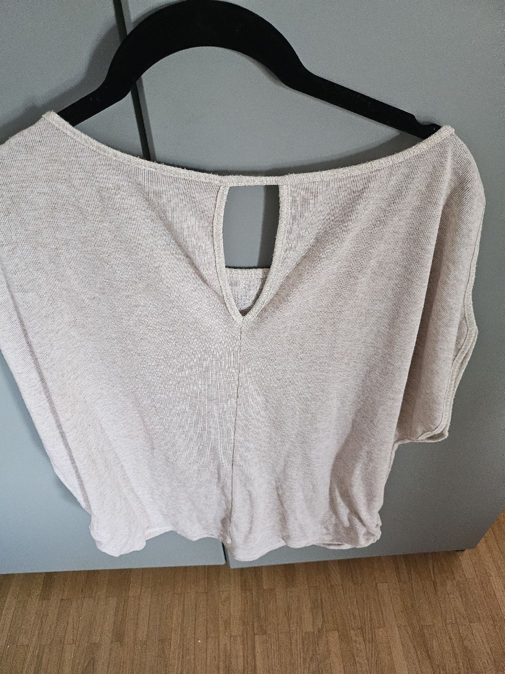 T-shirt: T-shirt été beige – Usato da La Tour-de-Peilz venduto da mar_2r26 2