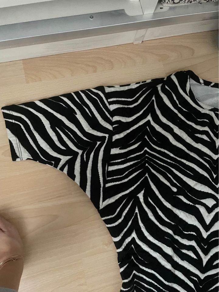 Mango Vestiti: Zebra Dress Gr.S (Mango) – Usato da Glattpark(Opfikon) venduto da der_dh8z 4