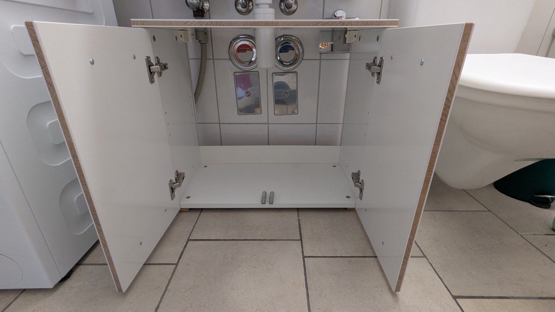 Installations & Meubles: Waschbeckenunterschrank – D'occasion à Zürich par Dyouakin 1