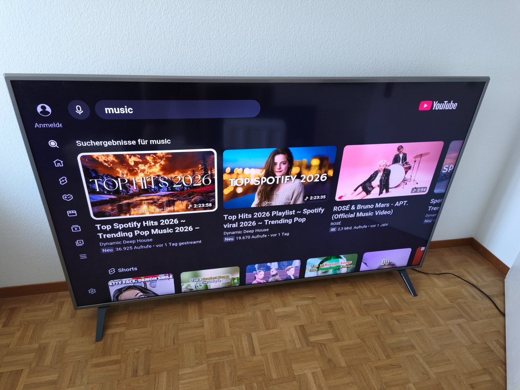 Fernseher: LG 82um7600 smart tv – Gebraucht aus Stein AG von zit_8sh8 3