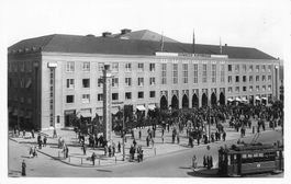 Basel (BS)S chweizer Mustermesse – Haupteingang Tram