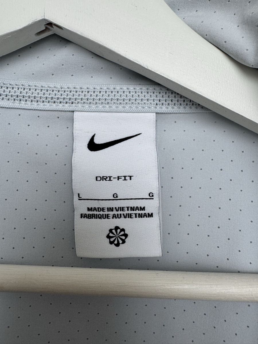 Nike Giacche: Nike Rafa Nadal Dri-Fit Jacke grau L – Nuovo (secondo la descrizione) da Maisprach venduto da jokoundklaas 6