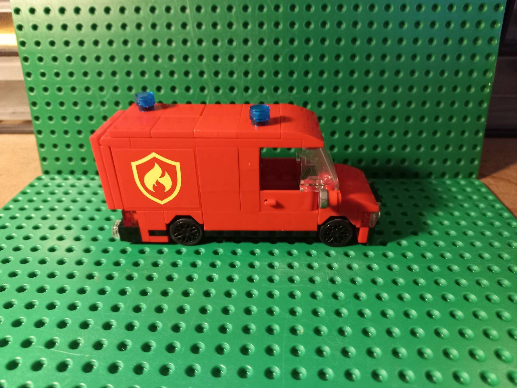 Lego Giocattoli: Le véhicule de pompier Lego – Usato da La tour de treme venduto da Legocreation82 3