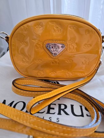 Original Maison Mollerus, kleine Tasche, safrangelb/lack