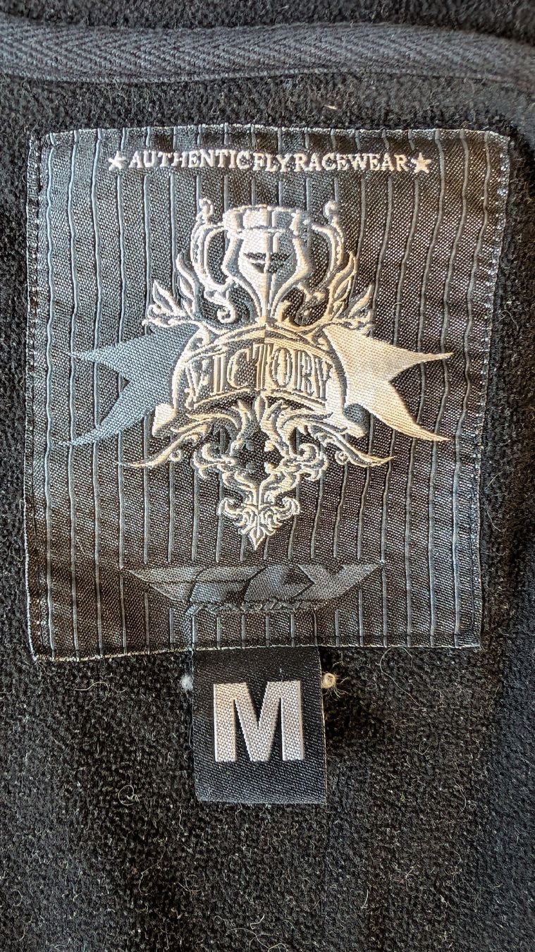 Jacken: Jacke mit Kapuze Gr. M - Victory – Gebraucht aus Untervaz von Lyraia 6