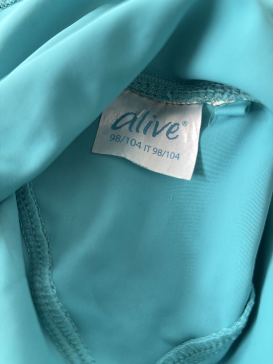 Altro abbigliamento per bambina: Alive Badekappe mit Flamingo, Gr. 98/104 – Usato da Jegenstorf venduto da Annina0506 1