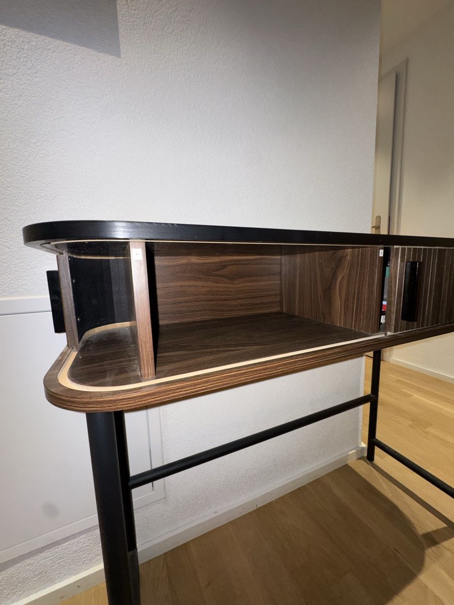 Kommoden: Konsole Holzoptik mit Lamellenfront – Gebraucht aus St. Gallen von dds_y8bz 3