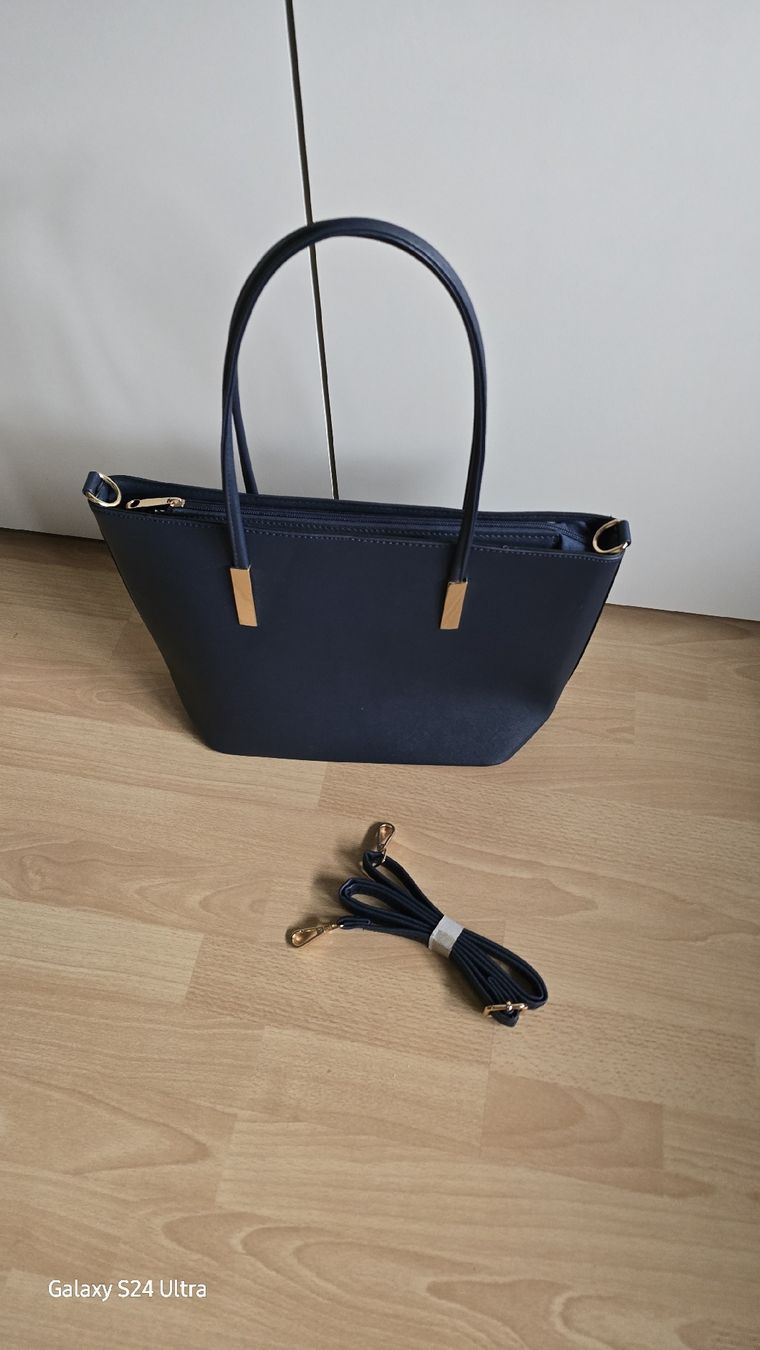 Borse da donna: Dunkelblaue Handtasche Neu – Nuovo (secondo la descrizione) da Sursee venduto da M_Z 1