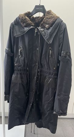 Schöne Winterjacke im Parker-Style, Gr. 38 von Creenstone