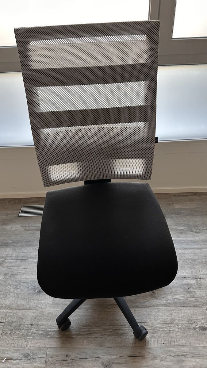Chaises: Chaise de bureau – D'occasion à Bassecourt par Typos