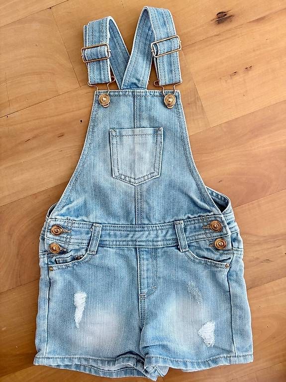 Pantaloni: Kleider Mädchen Gr. 110/116 – Usato da Dietlikon venduto da Pmt_zh 1