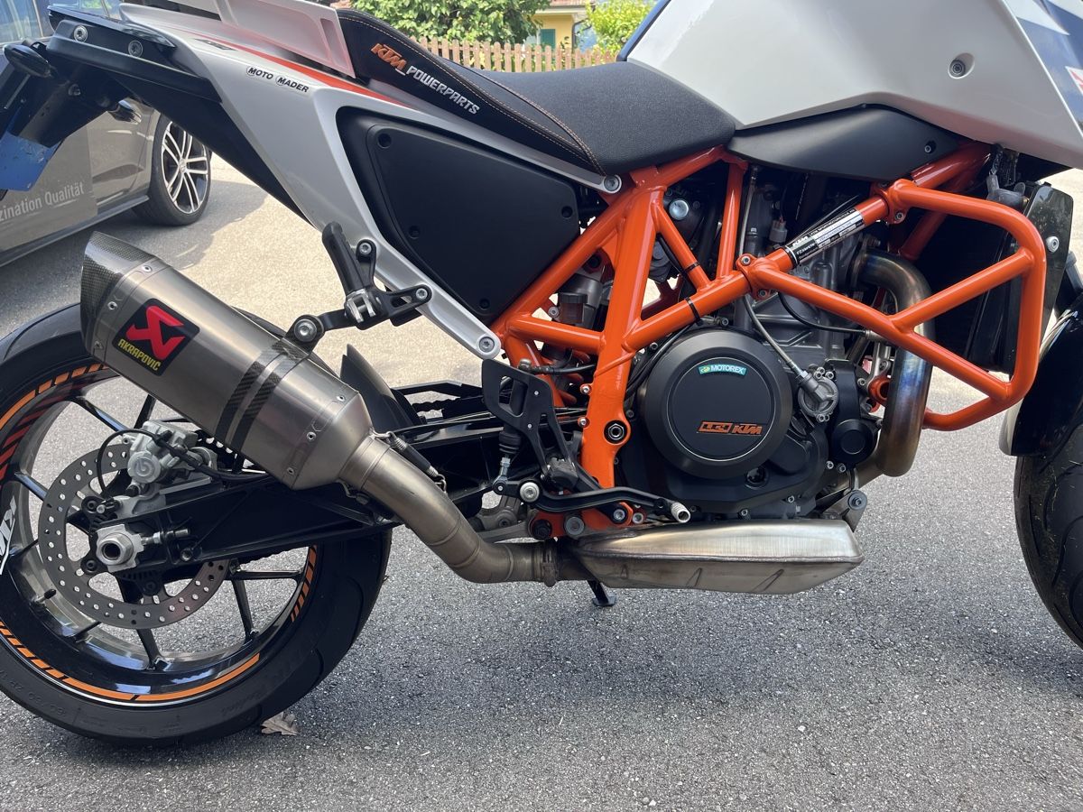 KTM Strasse: KTM Duke 690 R, Top Zustand, frisch ab Service – Gebraucht aus Bönigen von Seli_0 2