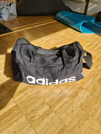 Adidas Sporttasche Schwarz – Fitness & Training