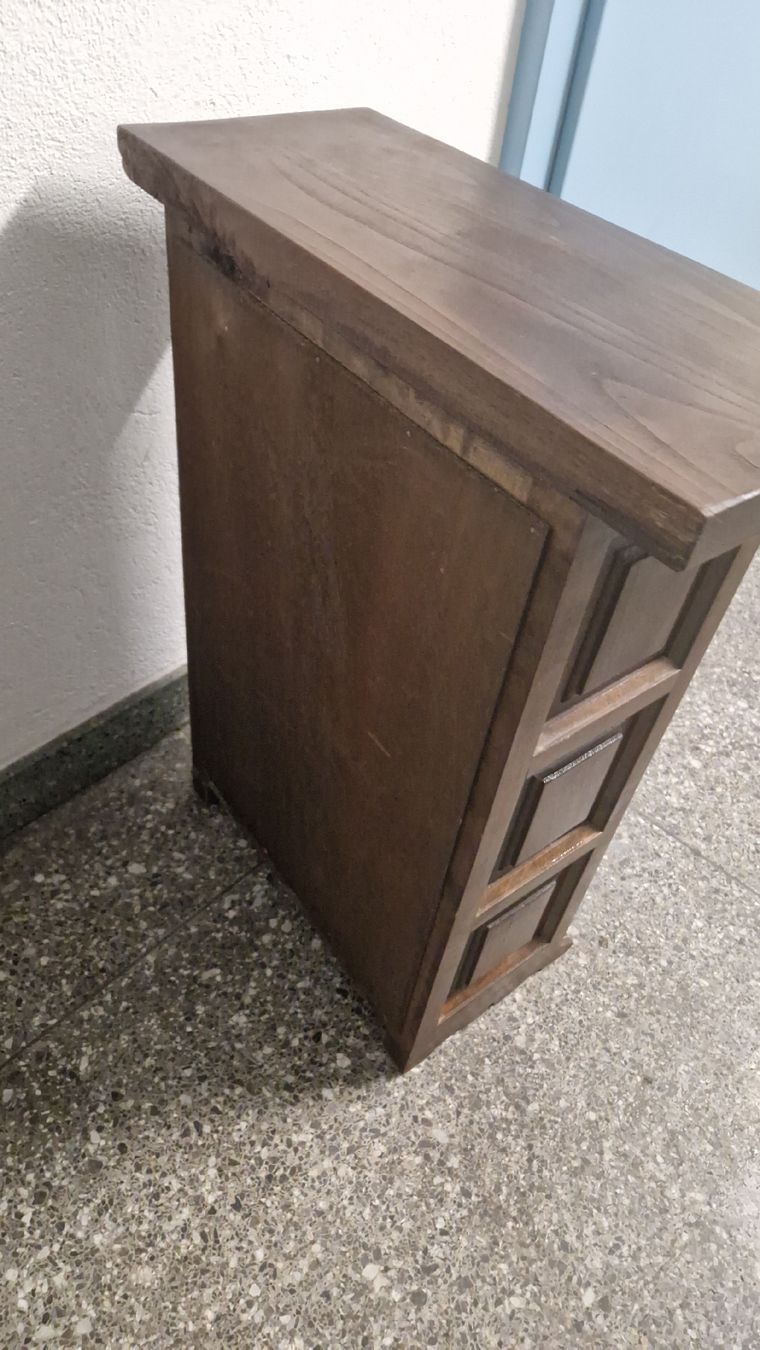 Commodes: Möbel, dunkles Holz mit Schnitzerei – D'occasion à Zürich par anna.caterina 3