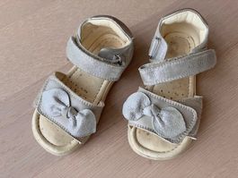 GEOX Mädchensandale, Gr. 24, beige mit Silber